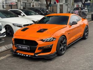 Xe Ford Mustang GT Fastback 2020
