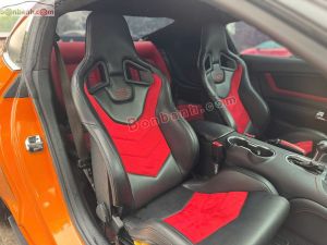 Xe Ford Mustang GT Fastback 2020