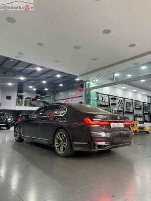 Xe BMW 7 Series 730Li 2016