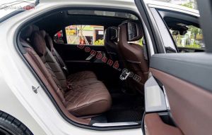 Xe BMW 7 Series 735i Pure Excellence 2023
