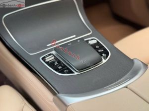 Xe Mercedes Benz GLC 300 4Matic 2020