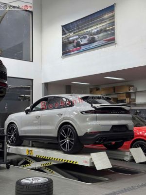 Xe Porsche Cayenne Coupe 2023