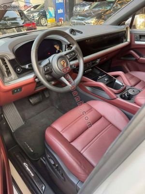 Xe Porsche Cayenne Coupe 2023