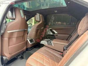 Xe BMW 7 Series 740i Pure Excellence 2024