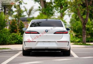 Xe BMW 7 Series 740i Pure Excellence 2024