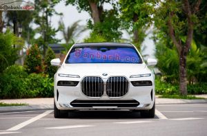 Xe BMW 7 Series 740i Pure Excellence 2024