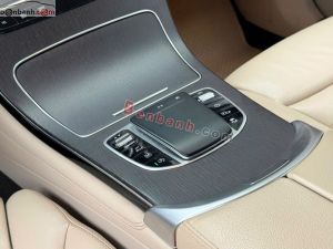 Xe Mercedes Benz GLC 300 4Matic 2021