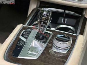 Xe BMW 7 Series 730Li 2015