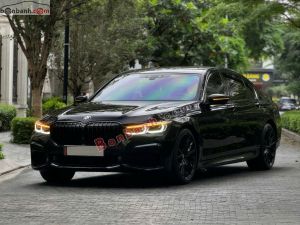 Xe BMW 7 Series 730Li 2015