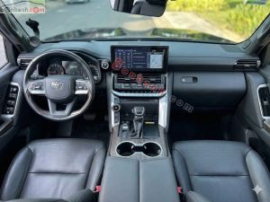 Xe Toyota Land Cruiser 3.5 V6 2023