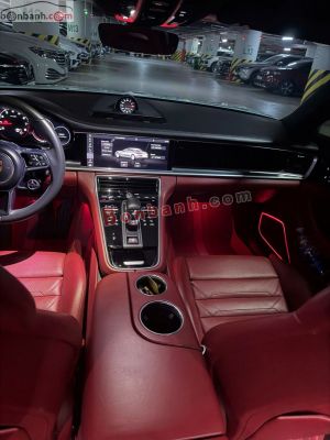 Xe Porsche Panamera 3.0 V6 2018