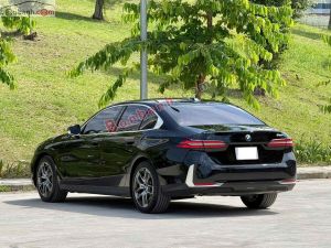 Xe BMW 5 Series 520i Premium 2025