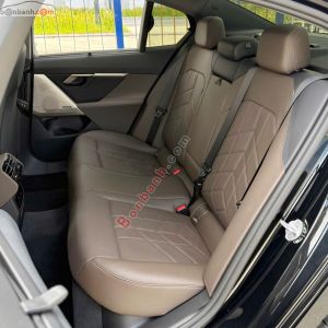 Xe BMW 5 Series 520i Premium 2025