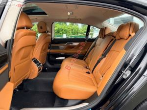 Xe BMW 7 Series 730Li 2016