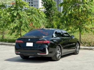 Xe BMW 5 Series 520i Premium 2025