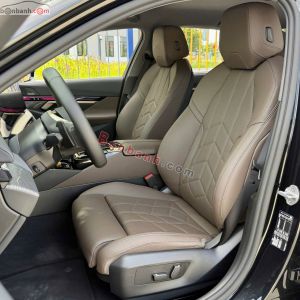 Xe BMW 5 Series 520i Premium 2025