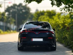 Xe VinFast Lux A 2.0 Tiêu chuẩn 2022